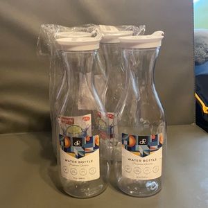 (4 pack) 1500ml-1700ml plastic bottles brand new